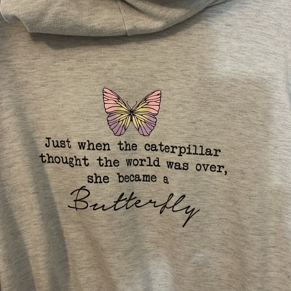 Cali lg gray pullover hoodie 96% polyester 10% rayon 4% spandex butterfly crop